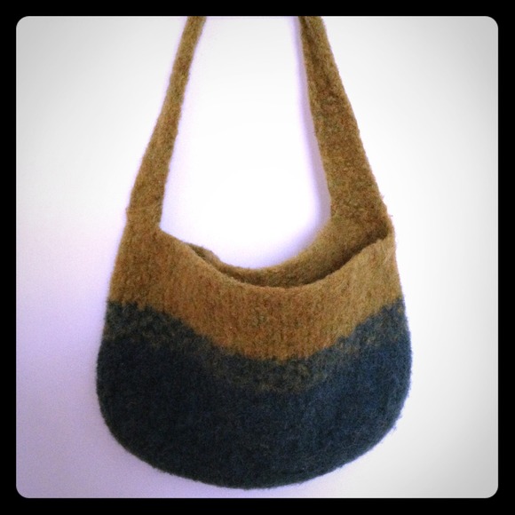 BUNDLE Handmade wool handbag and shrug
