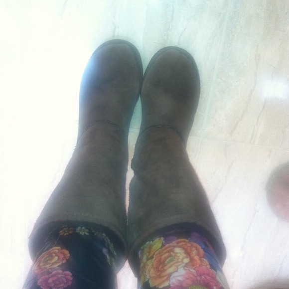 classic tall brown uggs