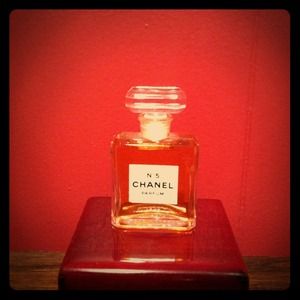 Chanel N. 5 Perfume