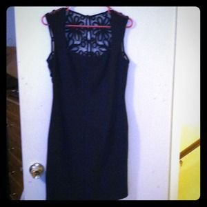 Laundry by Shelli Segal classic black dress