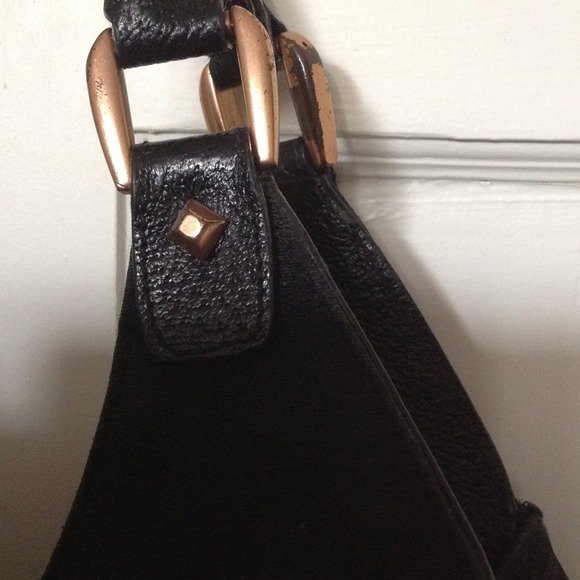 💯% Authentic Gucci bag with rose gold hardware - Picture 2 of 4