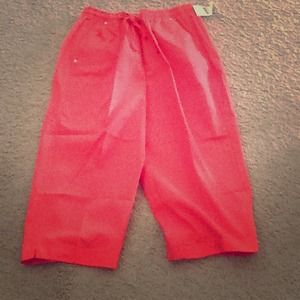 Beautiful Coral Capris NWT Never Even Tried On !