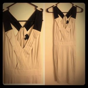 *NEVER WORN* Banana Republic Monogram Collection