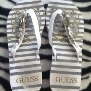 Charm white Guess wedges(flip flops)