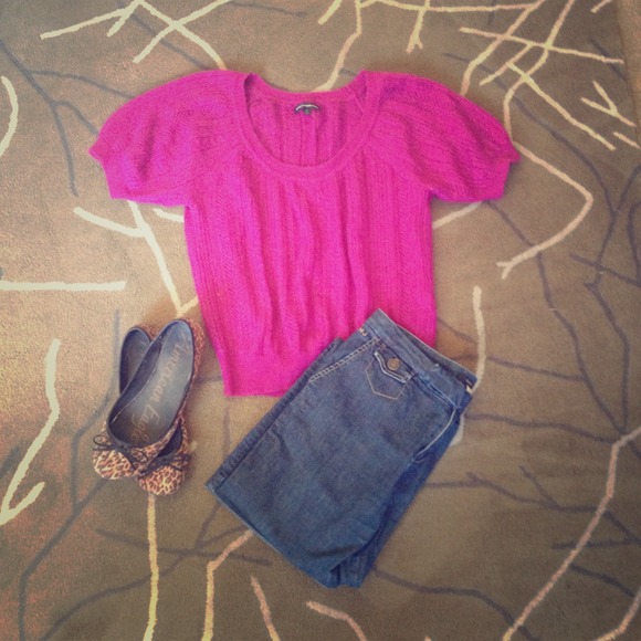 🚫SOLD🚫Express Magenta Sweater