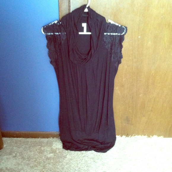 Lace sleeve dress