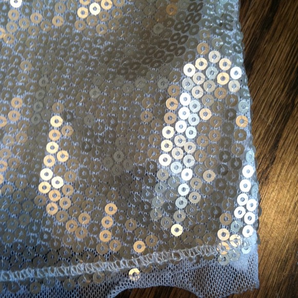 AE Sequenced Top - Picture 2 of 3