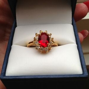 SZ 6 costume jewelry. Never used