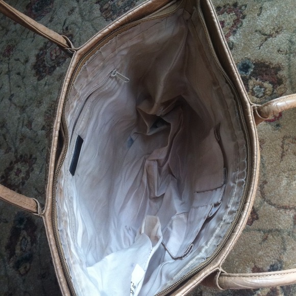 Purse - Picture 2 of 2