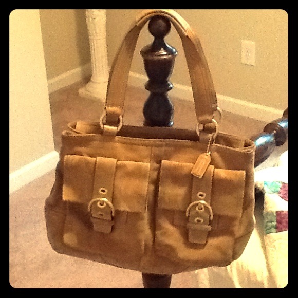 Authentic Coach tan suede handbag. Gold hardware
