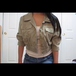 Cropped Khaki Top
