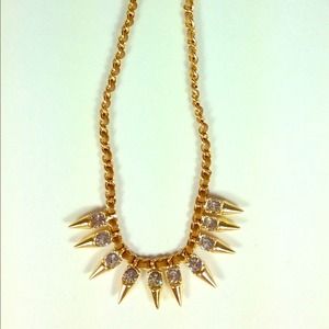 Spike necklace