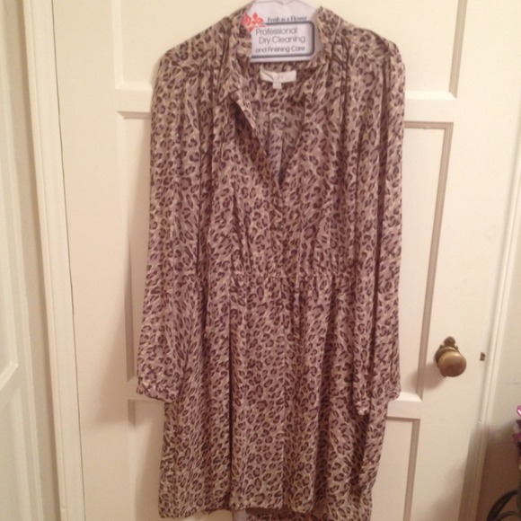 LOFT dress super cute size 16
