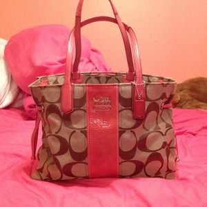 ❤❤SOLD❤❤ Authentic Coach Purse!