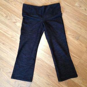 🐥SOLD🐥Lululemon Gather & Crow Crop