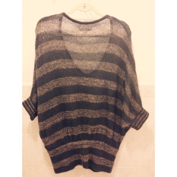 F21 Knit Top - Picture 2 of 3