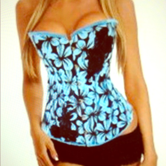 Brand new pink and black corset and tong