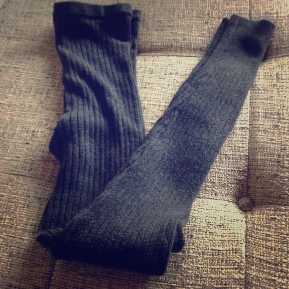 Sold ---- Ribbed leggings