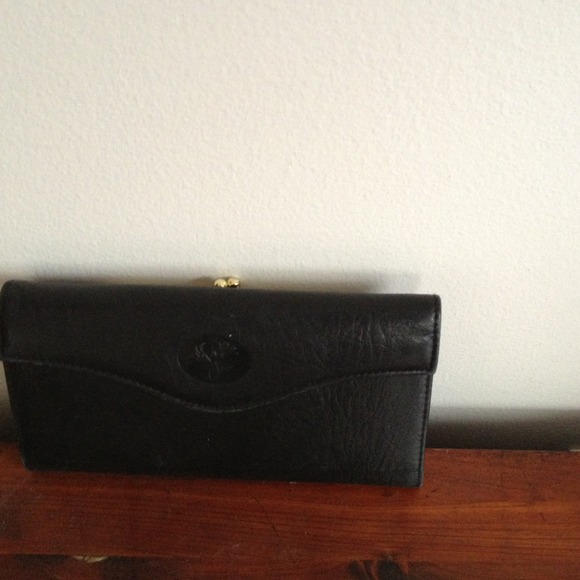 SOLD.......Buxton Wallet