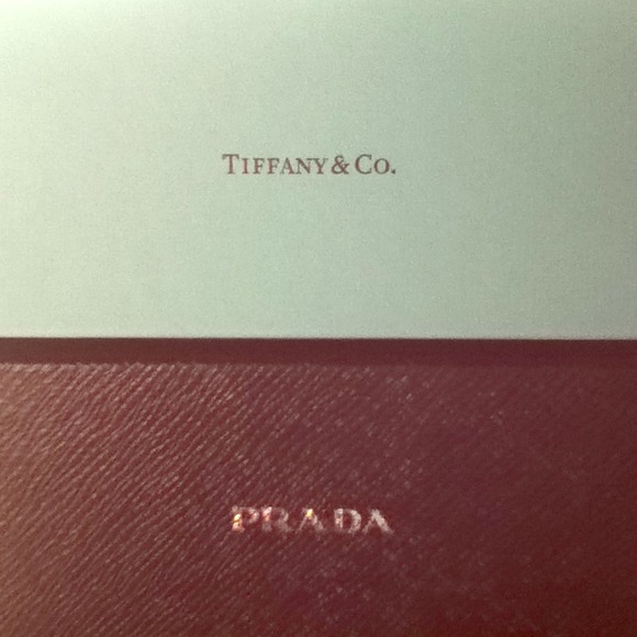 💥💥💥ReSErVED💥💥💥Authentic Tiffany sunglass box