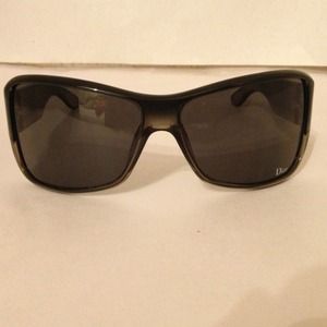 Dior latina girl auth sunglases black