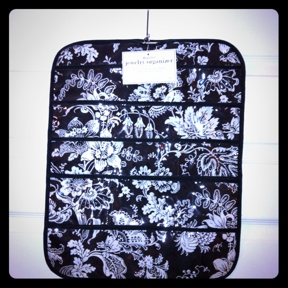 💥REDUCED!💥 Hanging jewelry organizer!