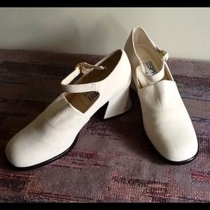 Esprit Cream Horse Heel Shoes Size 6.5