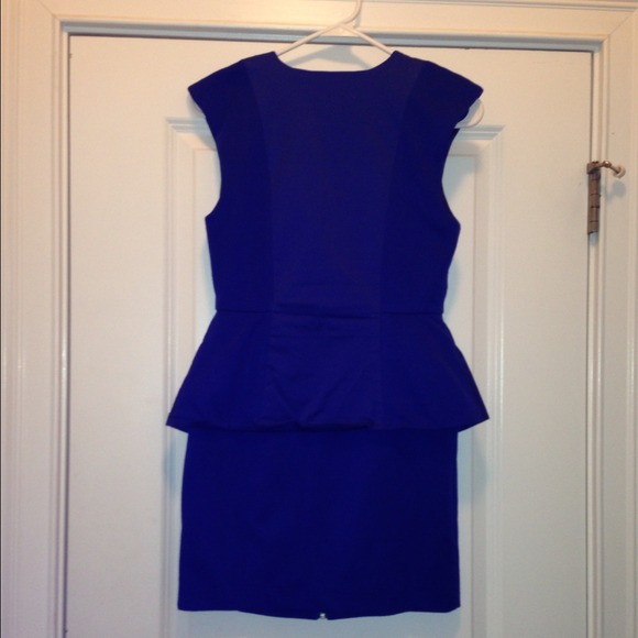 💢SOLD💢Cobalt blue peplum dress - Picture 2 of 3
