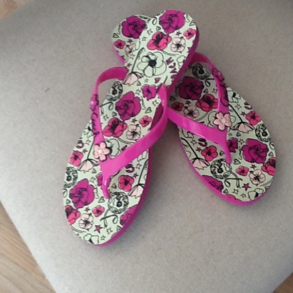 Authentic coach flip flops RESERVED!