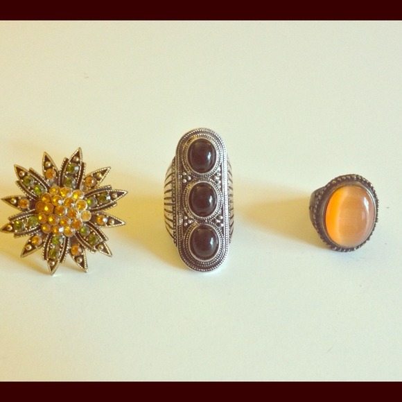 ONLY💍 $25 for ALL rings