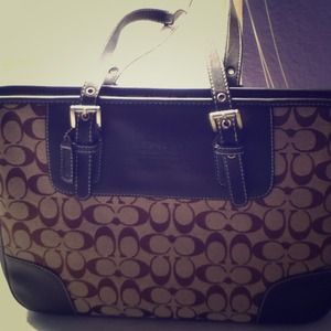 💢REDUCED💢 authentic coach purse
