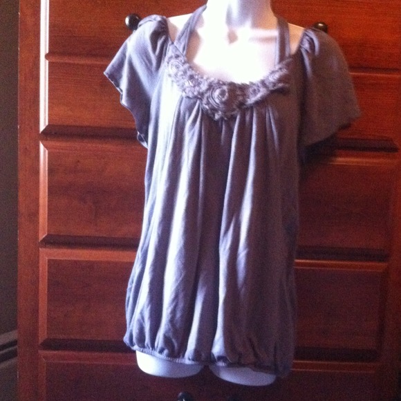 🔴Dressy grey top🚫sold🚫