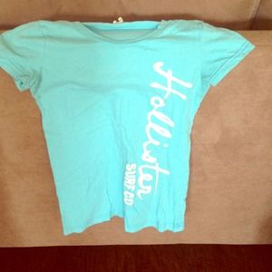 Small Hollister Crew neck T-shirt.