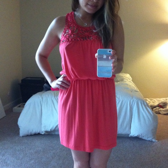 ✋🚫 sold to @nikkischolls 😘Coral  summer dress!