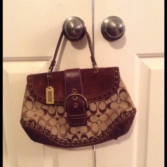 **REDUCED** Authentic Coach Purse - Picture 3 of 4