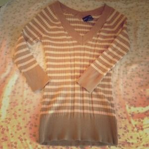 Cute V-Neck Half-Sleeved shirt.