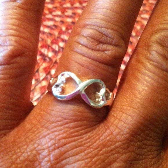 SOLD AS BUNDLE..Heart bowknot ring