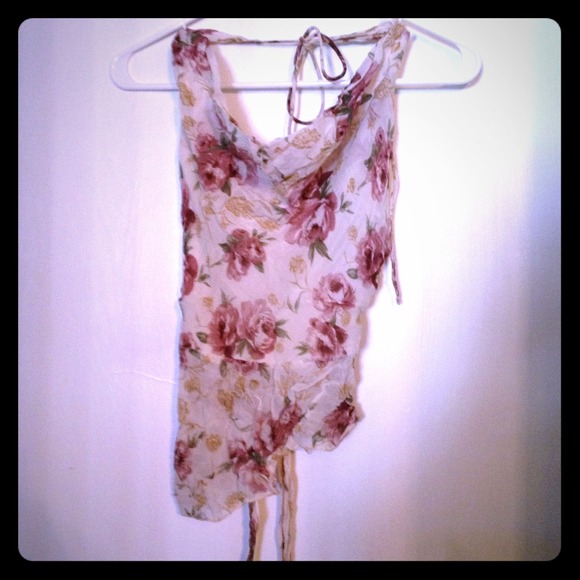 SOLD oFF PM! Very sexy Rampage top size S NWOT