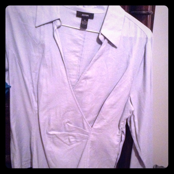 **REDUCED**. Alfani Blouse