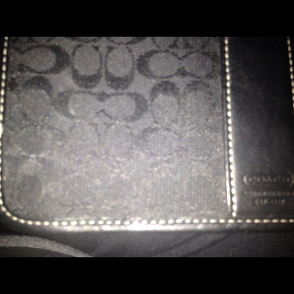 *Authentic* Coach Wallet - Picture 2 of 3