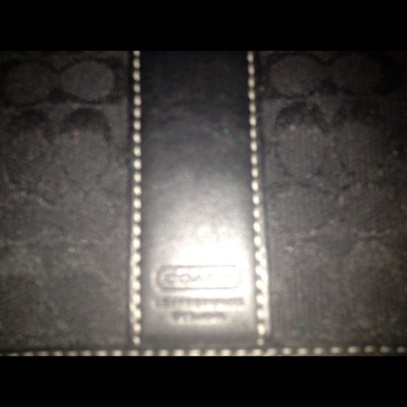 *Authentic* Coach Wallet - Picture 3 of 3
