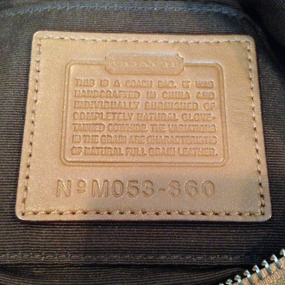 Small tan Coach Purse - Picture 2 of 4