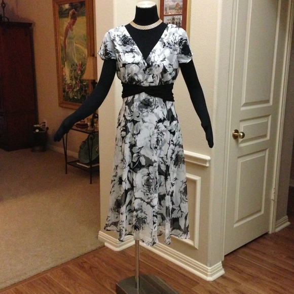 💥SOLD💥Nice Spring/Summer dress