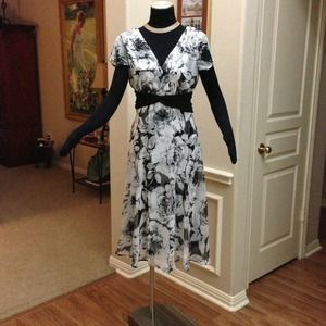💥SOLD💥Nice Spring/Summer dress