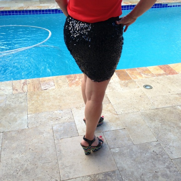 Black Sequined Skirt - Picture 3 of 4