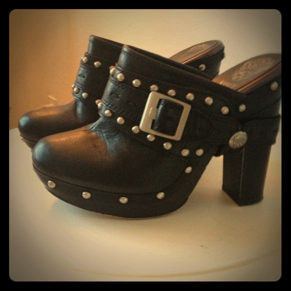Vince Camuto booties size 8