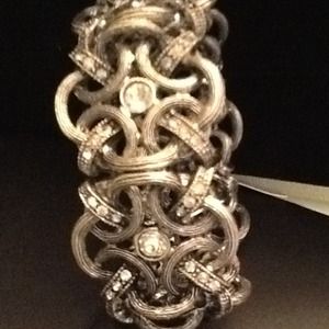 Stretch bracelet 61/2" crystals