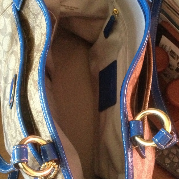 SOLD on Ebay..Authentic Coach - Picture 3 of 4