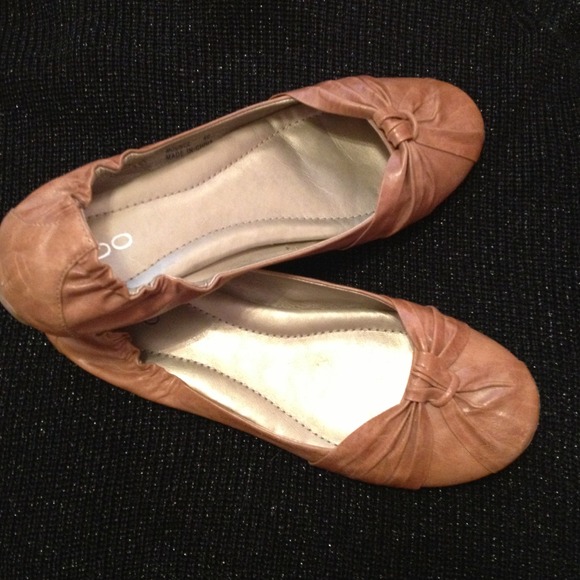 Aldo tan flats