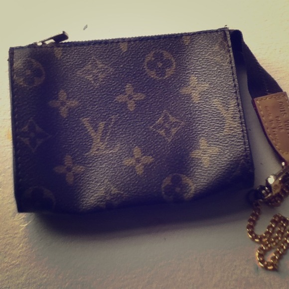 Louis vuitton coin purse